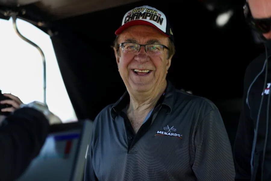 Stanley Kroenke vs John Menard Jr